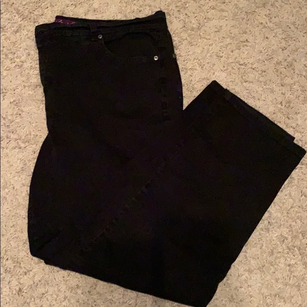 18W Gloria Vanderbilt black jeans